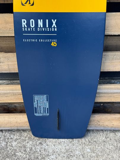 Ronix 2025 Skate Electric Collective 45' Damaged.  (C238)