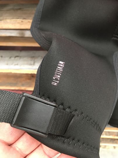 Wavelength SAMPLE 2022 WL JNR BUOYANCY SUIT - Pink/Black - 10. NON APPROVED (C111)