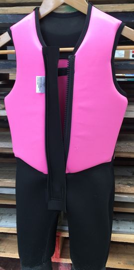 Wavelength SAMPLE 2022 WL JNR BUOYANCY SUIT - Pink/Black - 10. NON APPROVED (C111)