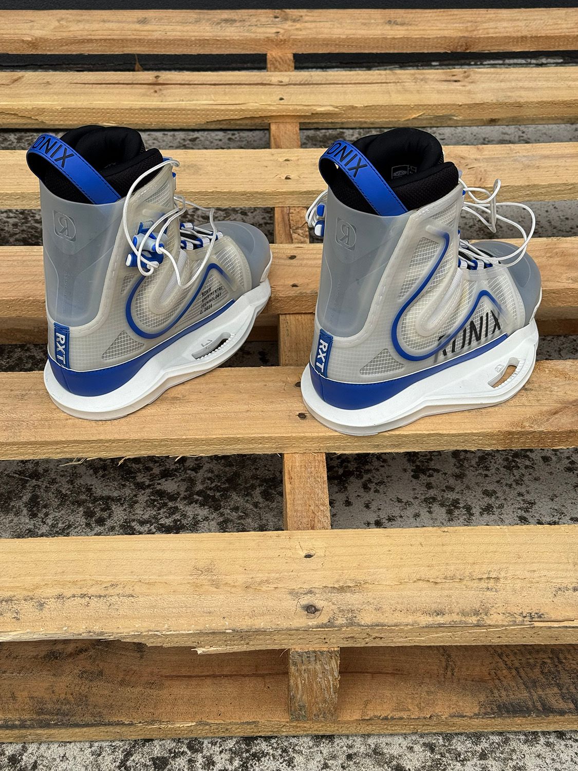 2026 Ex Demo Rxt Wake Boots Us 10 White/blue - Snd C167 — image 3