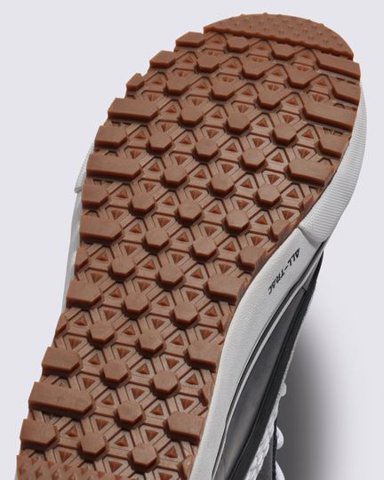 Vans 2026 MTE Standard Mid Waterproof Shoe