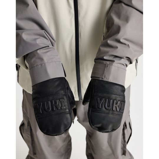 Yuki Threads 2026 Legit Mitt