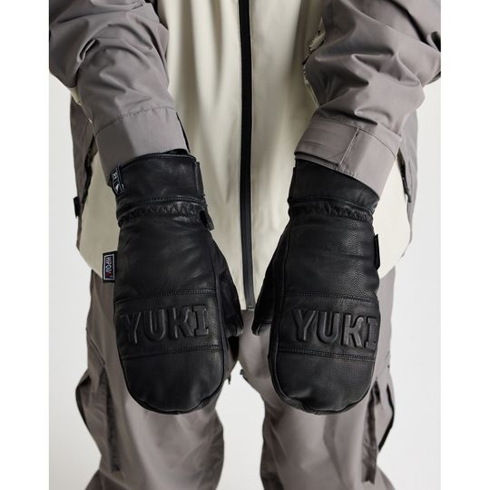 Yuki Threads 2026 Legit Mitt