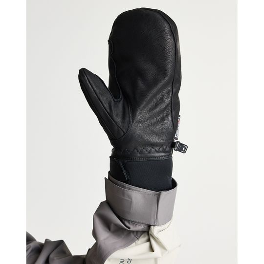 Yuki Threads 2026 Legit Mitt