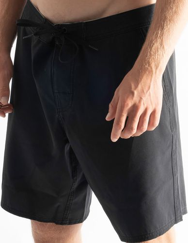 Follow 2023 ATV2 Men's Boardies