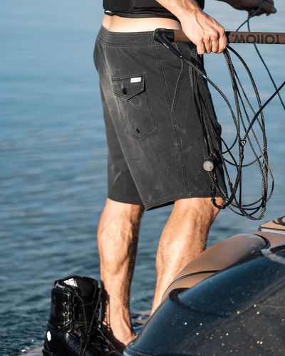 Follow 2023 ATV2 Men's Boardies