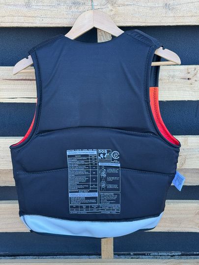 KGB 2026 Tempo Vest M - Approved Sample (C48)