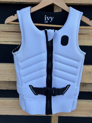 Ivy 2026 SIGNATURE VEST 8 - APPROVED USED (C114)