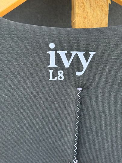 Ivy 2026 SIGNATURE VEST 8 - APPROVED USED (C114)