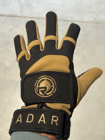 Radar 2026 Podium Gloves L - Sample (C159)