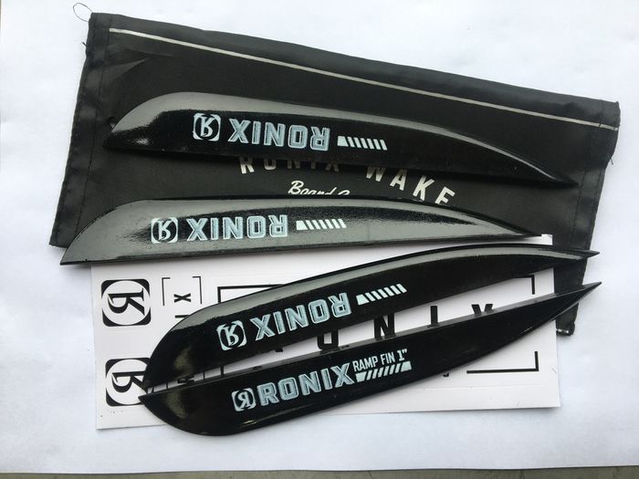 Ronix Ronix Ramp 1.0 Inch Fins X4 Black. (C198)