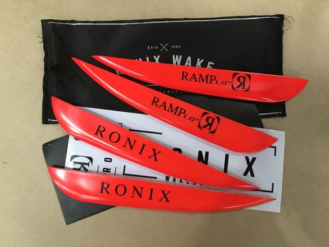 Ronix Ronix Ramp 1.0 inch  Wakeboard Fins X4 Orange. (C195)