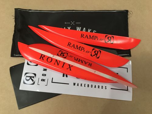 Ronix Ronix Ramp 1.0 inch  Wakeboard Fins X4 Orange. (C195)