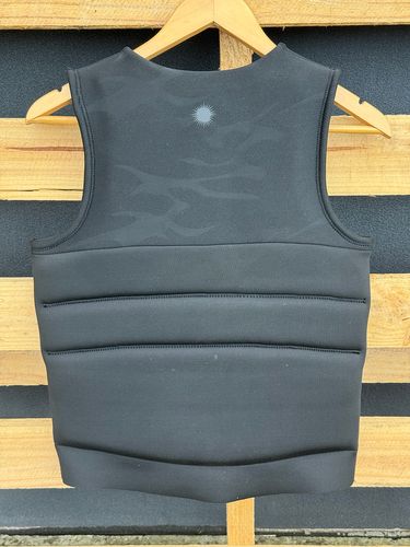 Ivy 2026 Nova vest 10 - NON APPROVED Sample (C201)