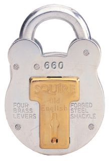 SQUIRE OLD ENGLISH PATTERN PADLOCK 660 KD