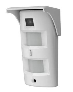 YALE WIRELESS EXTERNAL PIR CAMERA (ZBS)