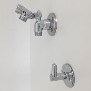 Shower Mount Pin & Swivel Set