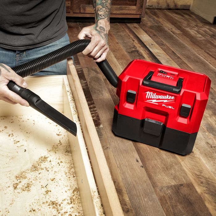 Milwaukee 12v store vacuum cleaner