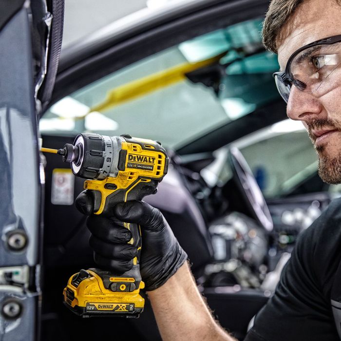 Dewalt 12v brushless online screwdriver