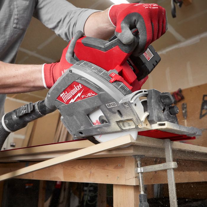 Milwaukee m18 store plunge saw