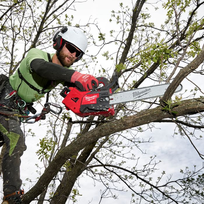 Milwaukee chainsaw best sale near me