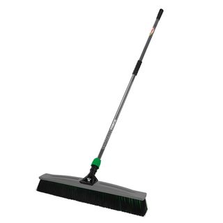 ULTIMATE BROOM - MED STIFF 600