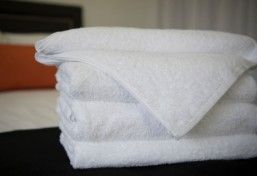 LUXE BATH MAT WHITE XL