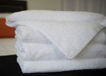 LUXE HAND TOWEL WHITE XL