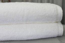 WELLINGTON BATH MAT WHITE