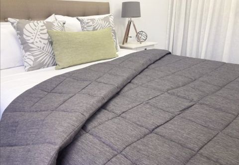 SAVANNAH COMFORTER KING JET