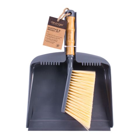 CLEVINGER  Dustpan & brush set