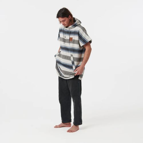 Slowtide Oso Extra-Warm Poncho - White & Blue&nbsp;