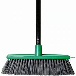 PATIO BROOM W/HANDLE