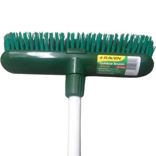 Raven Deluxe Outdoor Broom Complete