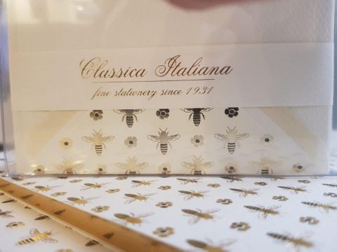 Rossi 1931 - Classica Italiana - Box of 10 Flat Cards & Lined Envelopes - 8.5 x 13cm - Bee Gold Foiled