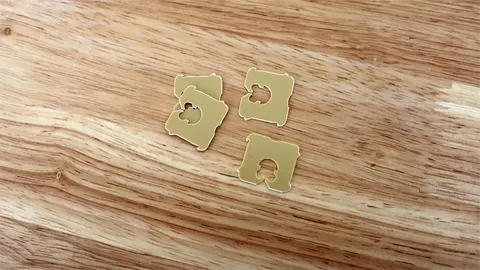 Bread Clips Plastic- Tan