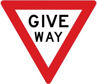 Give Way Sign 750mm Triangle Aluminium