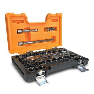 1/2 Sockets And Sets