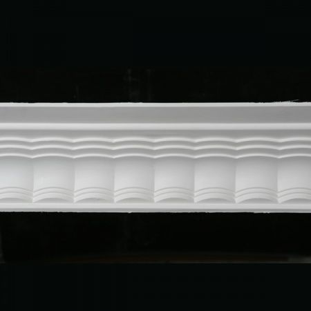 CORNICE  NO 17    SCALLOP