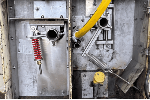 The Power of AS4024-Compliant Retractable Conveyor Belt Cleaners and Spray Poles