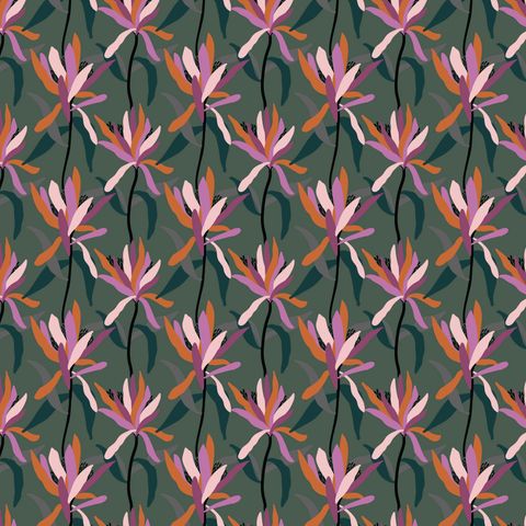 RACHELLE HOLOWKO FASHION LAWN