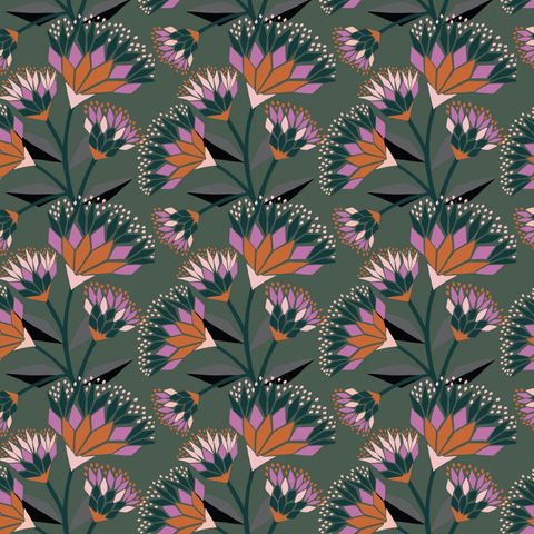 RACHELLE HOLOWKO FASHION LAWN