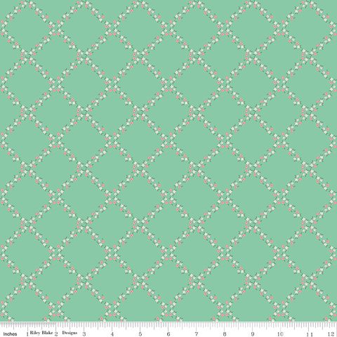 WHIMSICAL WOODLAND LATTICE GREEN