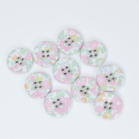 LIBERTY BUTTON 22MM BETSY ANN H