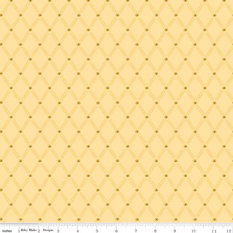 BRIARHILL TRELLIS VINES BEEHIVE