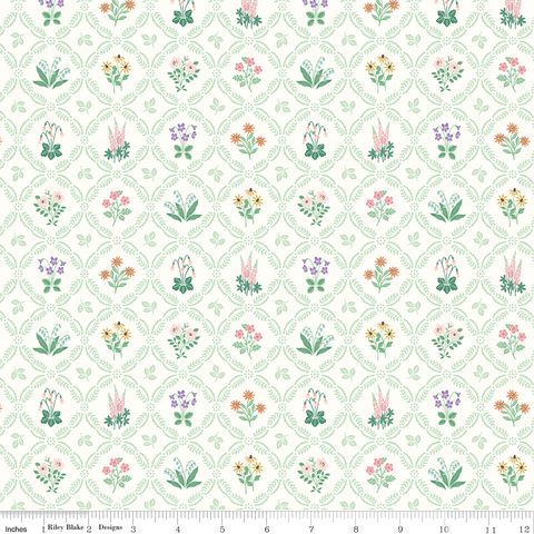 ANNE WITH AN E MEDALLION FLORAL CREAM