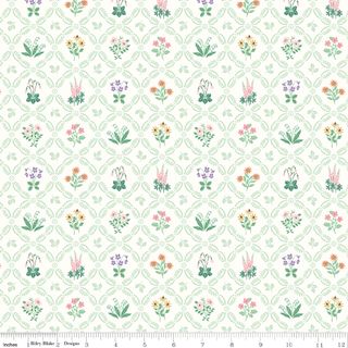 ANNE WITH AN E MEDALLION FLORAL CREAM