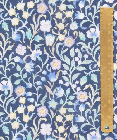 LIBERTY MAY MORRIS CARNATION VINE