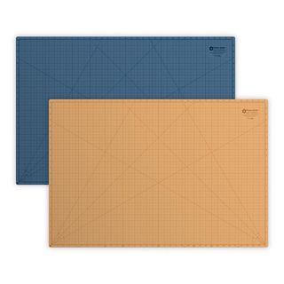 LORI HOLT CUTE CUTS? CUTTING MAT 24" X 36"