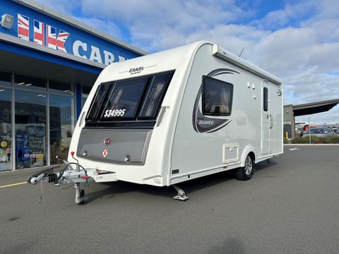 2015 Elddis Avante 462 (With Rear Bathroom)